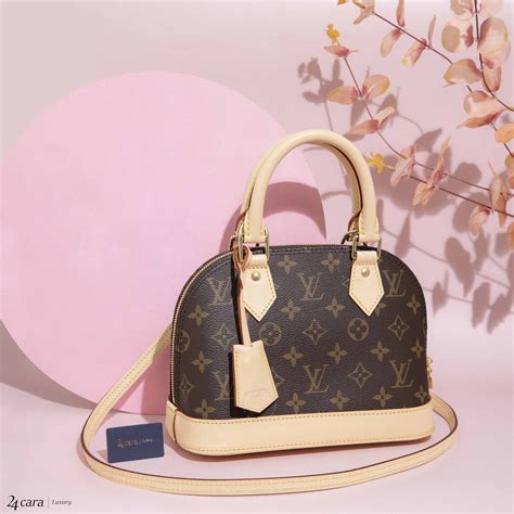 louis vuitton alma bb canvas.